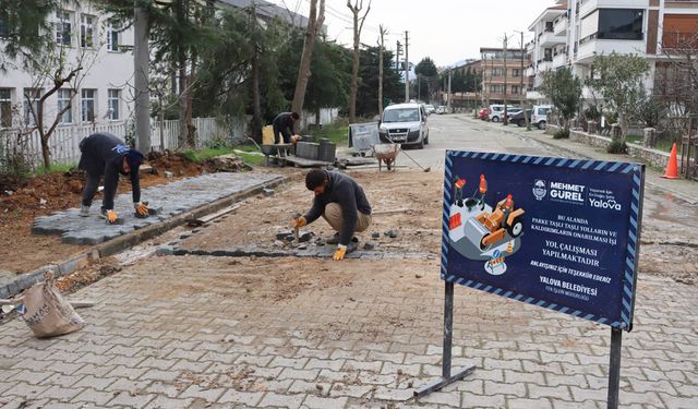 Yalova’da Parke Yol Ve Kaldırımlar Yenileniyor