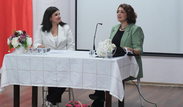 Yazar Çiğdemoğlu Çiftlikköy’de Okurlarıyla Buluştu