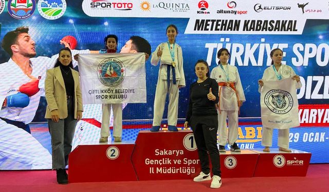 Çiftlikköy Karatecileri Yıldızlar Ligi’ne Damga Vurdu