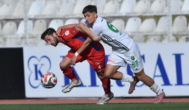 Zirve İçin Büyük Çekişme, Alt Tarafta Kazan Kaynıyor