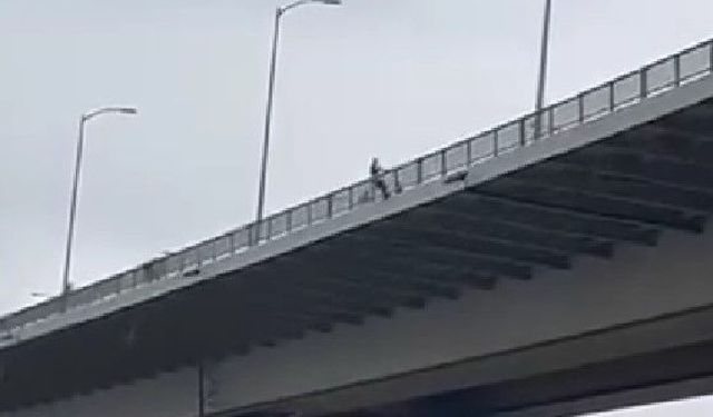 Korkulukları Aştı, Ölüme Atladı