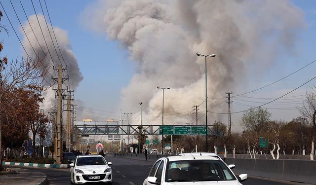 İran Kızılay: "ABD ve İsrail, 636 ayrı noktada bin 332 saldırı düzenledi"