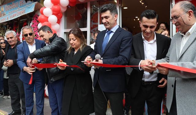 Yalova’da Genç Girişimciden Yeni Lezzet Noktası: Çıtlat Kuruyemiş Açıldı