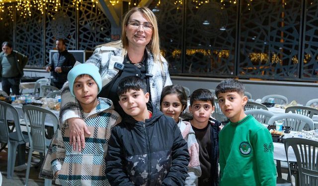 Yalova Altınova’da Gönül Sofrası: 3 Bin Kişi Aynı İftarda Buluştu