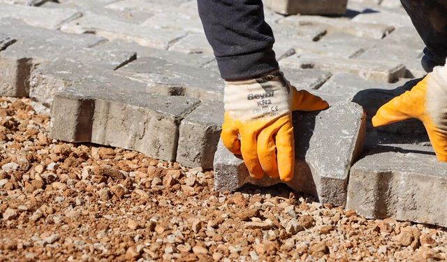 Yalova Belediyesi Her Noktada Çalışmalarına Devam Ediyor