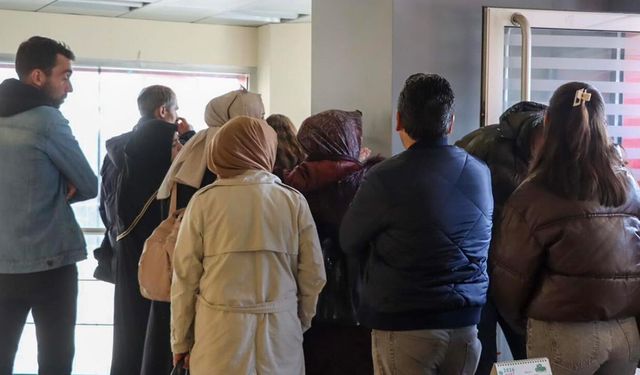 Yalova Belediyesi İş Arayanlarla İşverenleri Buluşturuyor