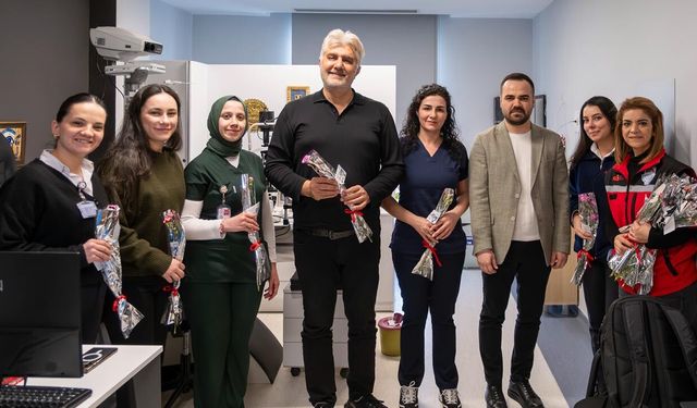 Yalova Belediyesi’nden Sağlık Çalışanlarına Tıp Bayramı Ziyareti
