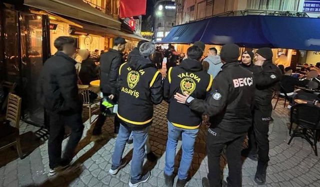 Yalova’da Kafeler Bölgesi’ne Polis Denetimi