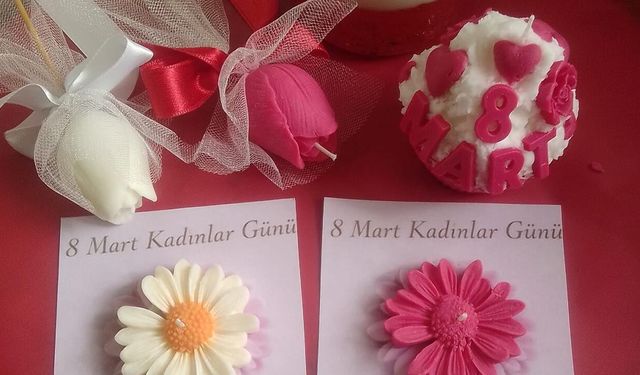 Yalovalı İş İnsanından Kadınlar Günü'ne Özel Mumlar