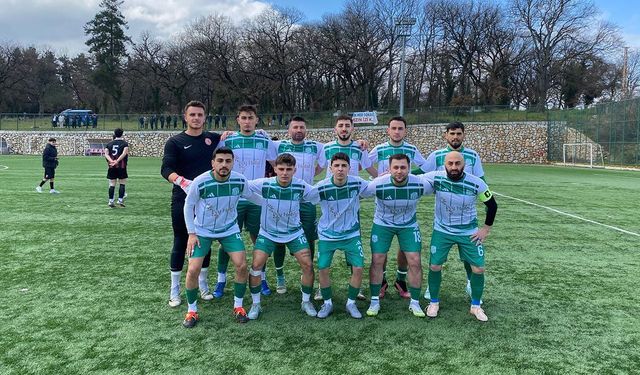 Akköy’de Son Gülen Koru