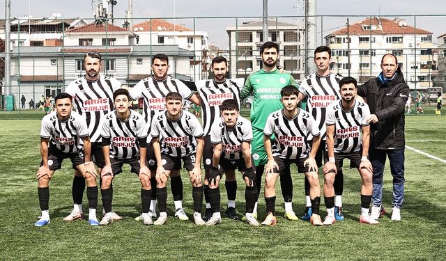 Armutlu Zirvede Tek Kaldı