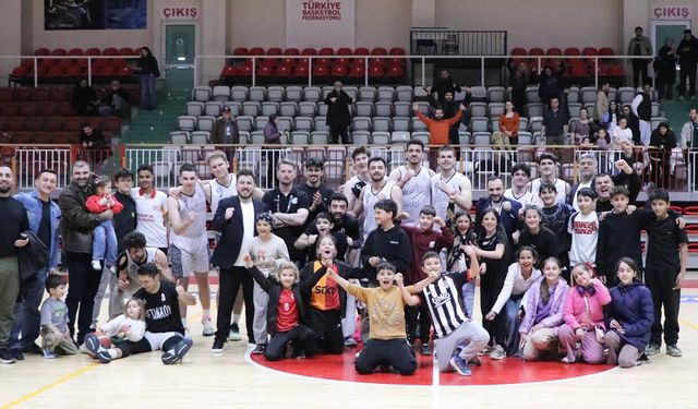 Çiftlikköy Belediye İBB Önünde Rahat Kazandı (75-64)