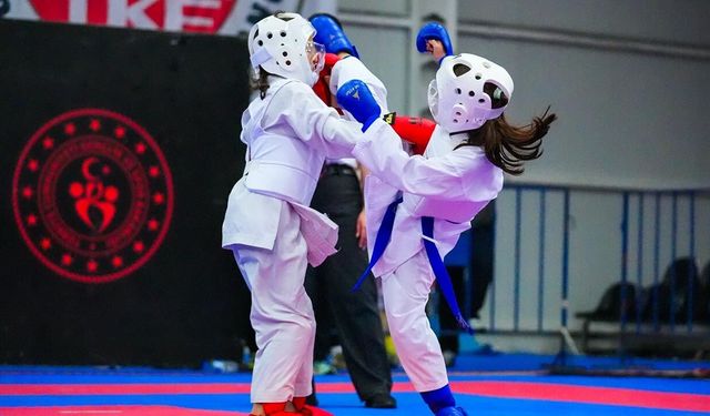 Çiftlikköy Karatecisi 9 Yaşındaki İkra 2. Kez Türkiye Şampiyonu