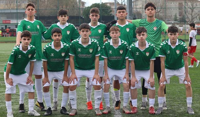 Yalova FK, İstanbul’da Bir Galibiyet, Bir Mağlubiyet Çıkarttı