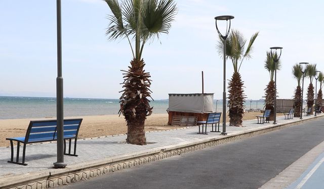 Çiftlikköy Sahilinde Seyir Terası Genişletildi