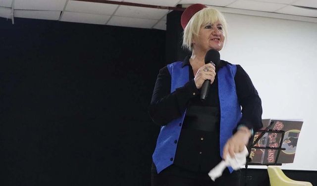 Sinem Tozun, Sokak Hayvanları İçin Sahneye Çıkıyor