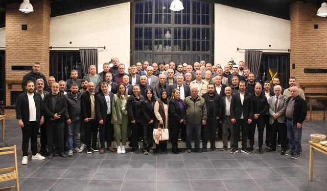 Başkan Bozkurt ve Destekçileri Bir Arada