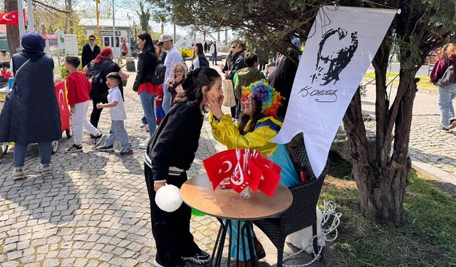 Yalova Fenerbahçeliler Derneği'nde 23 Nisan Coşkusu Yaşandı