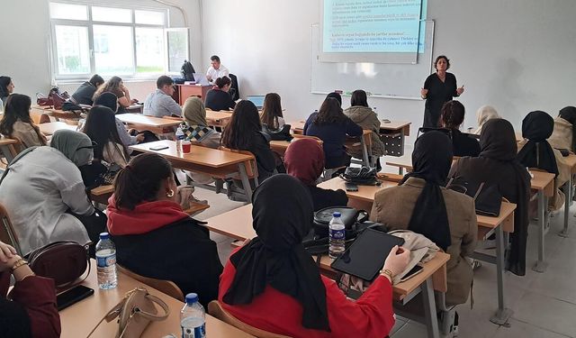 Yalova Üniversitesi Öğrencilerine Organ Bağışı Eğitimi