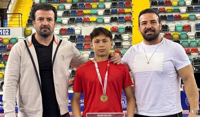 Altınova’nın Gururu Siyel Kadiri Türkiye 2.’Si Oldu