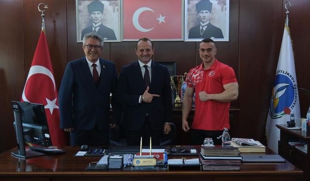 Başkan Yele, Şampiyon İleri’yi Ağırladı