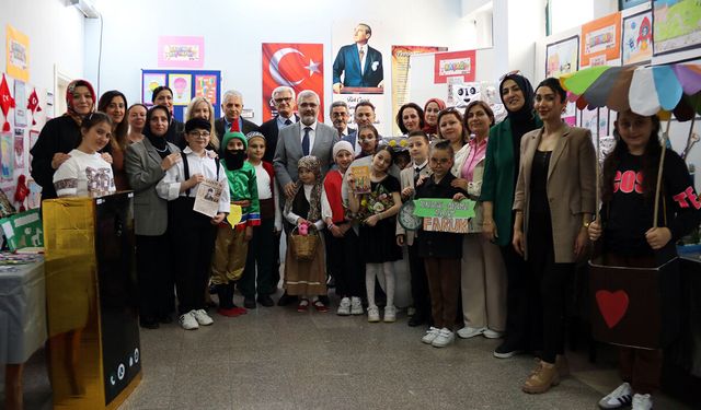 Öğrencilerden Kitap Dolu Proje Sergisi