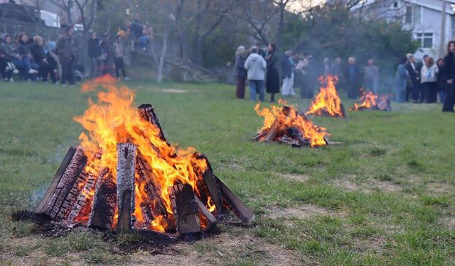 Subaşı’nda Hıdırellez Ateşi Yandı