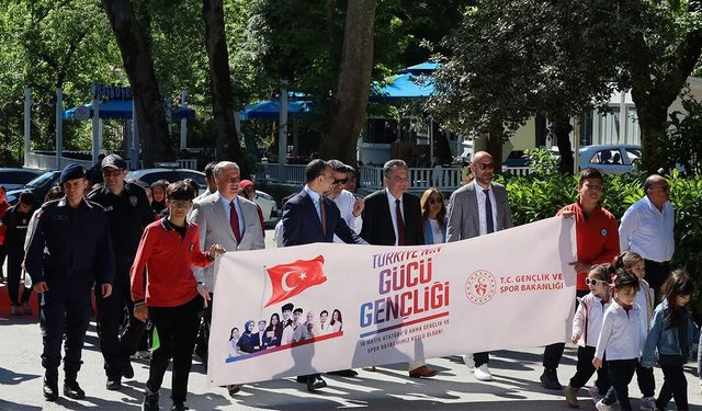 Termal’de 19 Mayıs Korteji