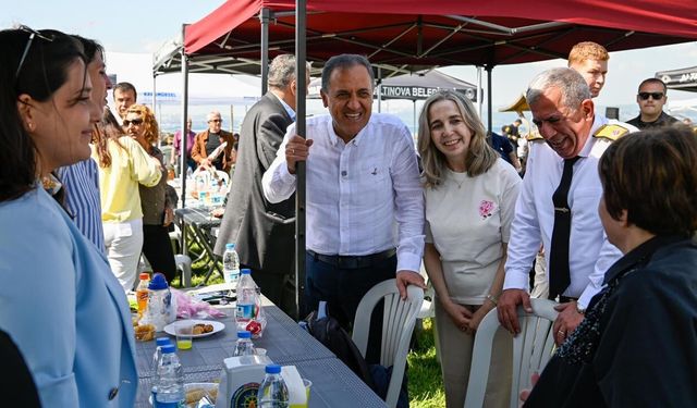 Vali Usta, Karamürsel’de Şehit Anneleriyle Buluştu