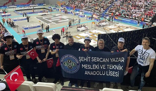 Yalova’dan 6 Okul, 8 Öğrenci ve 18 Öğretmen Antalya’da