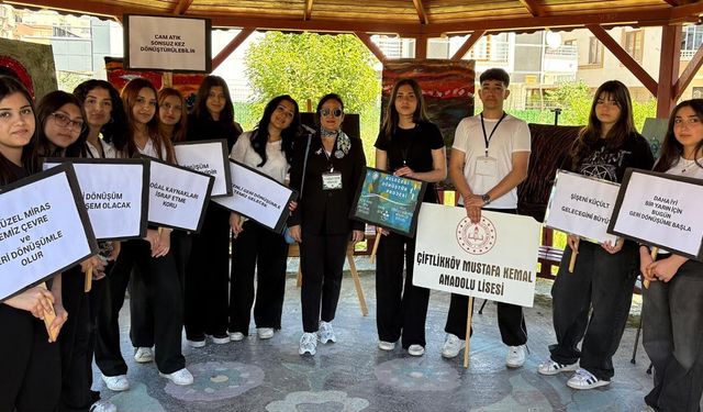 Çiftlikköy’de Geri Dönüşüm Sanatla Hayat Buldu