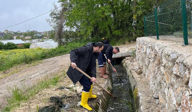 Kadıköy’de Sulama Kanalları Temizleniyor