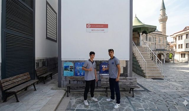 Geleceğin Ustaları Camideki Arızaları Giderdi