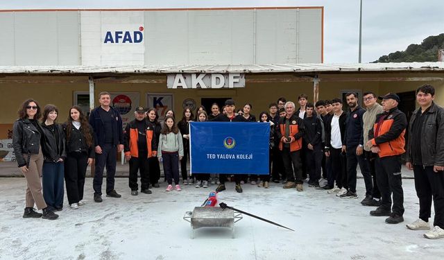 TED Yalova Koleji Öğrencileri Arama Kurtarma Eğitiminde Uygulamalı Afet Eğitimi Aldı