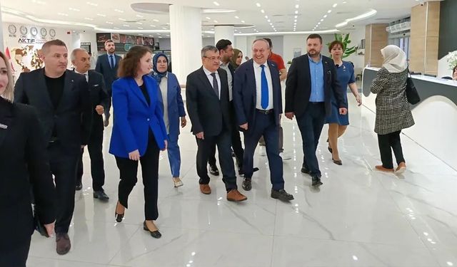 Yalova’da Sanatın Gücü Engel Tanımadı