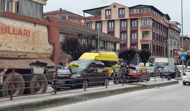 Yalova’da Trafik Kilit, Sürücüler Perişan