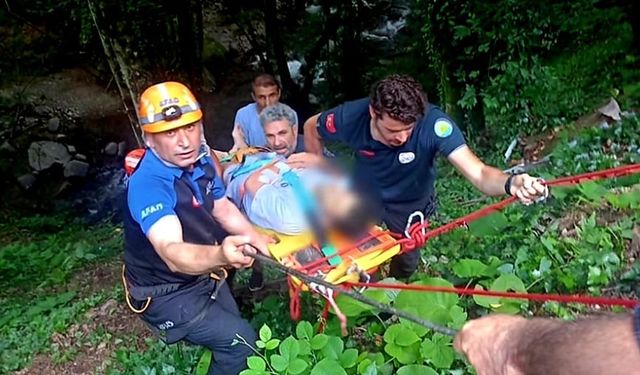 Yalova’da Motosiklet Kazası: 30 Metrelik Vadiden Kurtarıldı