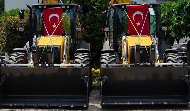 Armutlu’da Yeni İş Makineleri Görev Başında