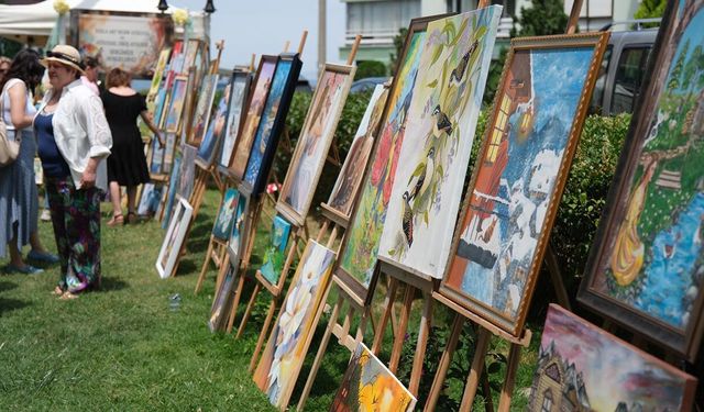 Başkan Yele, Resim ve Dikiş Kursiyerlerinin Sergisini Açtı