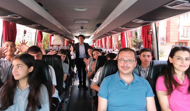 Çiftlikköy Belediyesi’nden Öğrencilere Moral Gezisi