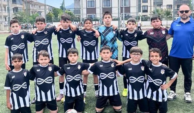 Safranyolu Doğuşspor Kurucularından Mehmet Tezcan’ı Unutmadı