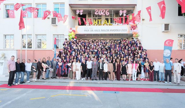 Prof. Dr. Halil İnalcık Anadolu Lisesi Mezunlarını Coşkuyla Uğurladı