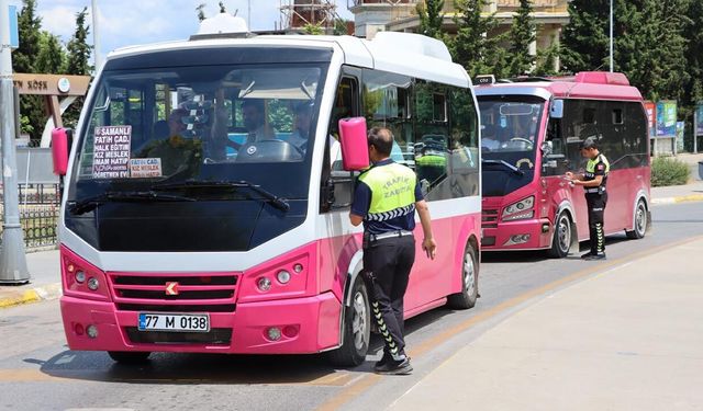Minibüsler Sıkı Denetimden Geçiyor