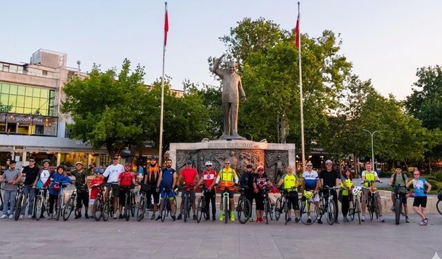 Yalovalı Bisikletçiler, Renkli Görüntüler Yaşattı