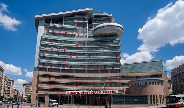 Yalova’nın Dahil Olduğu 74 CHP İl Başkanlığı’ndan Özel’e Destek