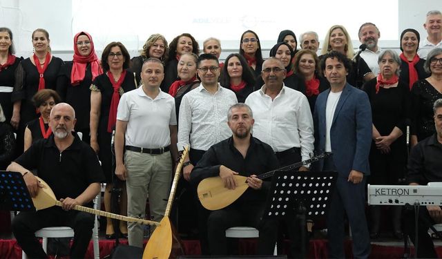 Çiftlikköy’de Türkü Şöleni Yaşandı