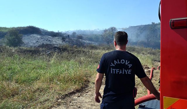 Yalova ve Çiftlikköy Ekiplerinden Hacımehmet’teki Yangına Ortak Müdahale