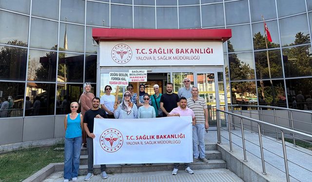 Yalova’da Fiziksel Aktiviteye Dikkat Çeken Yürüyüş