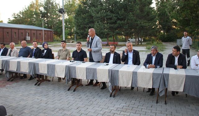 Altınova’ya Atanan Kaymakama Veda Ettiler