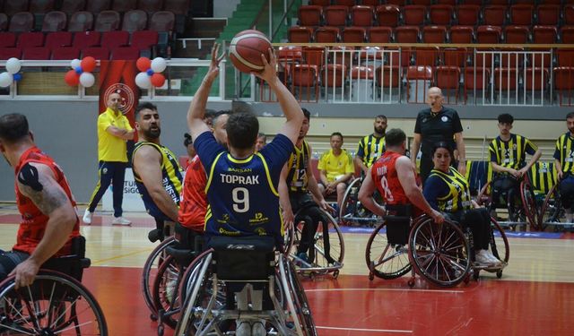 Fenerbahçe ve Beşiktaş Avantajı Kaptı
